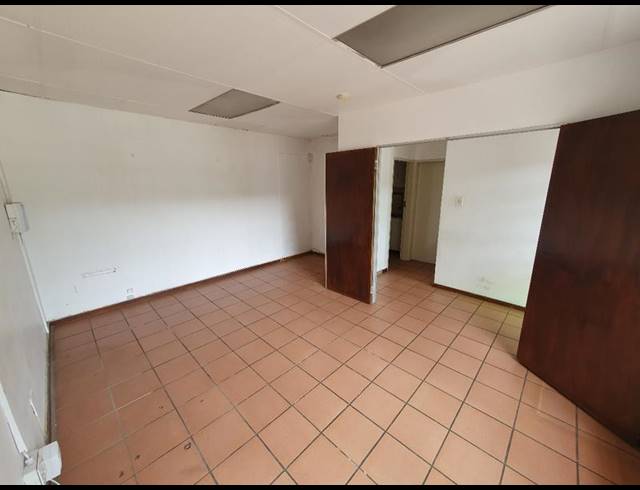 INDUSTRIAL PROPERTY TO RENT IN HENNOPSPARK